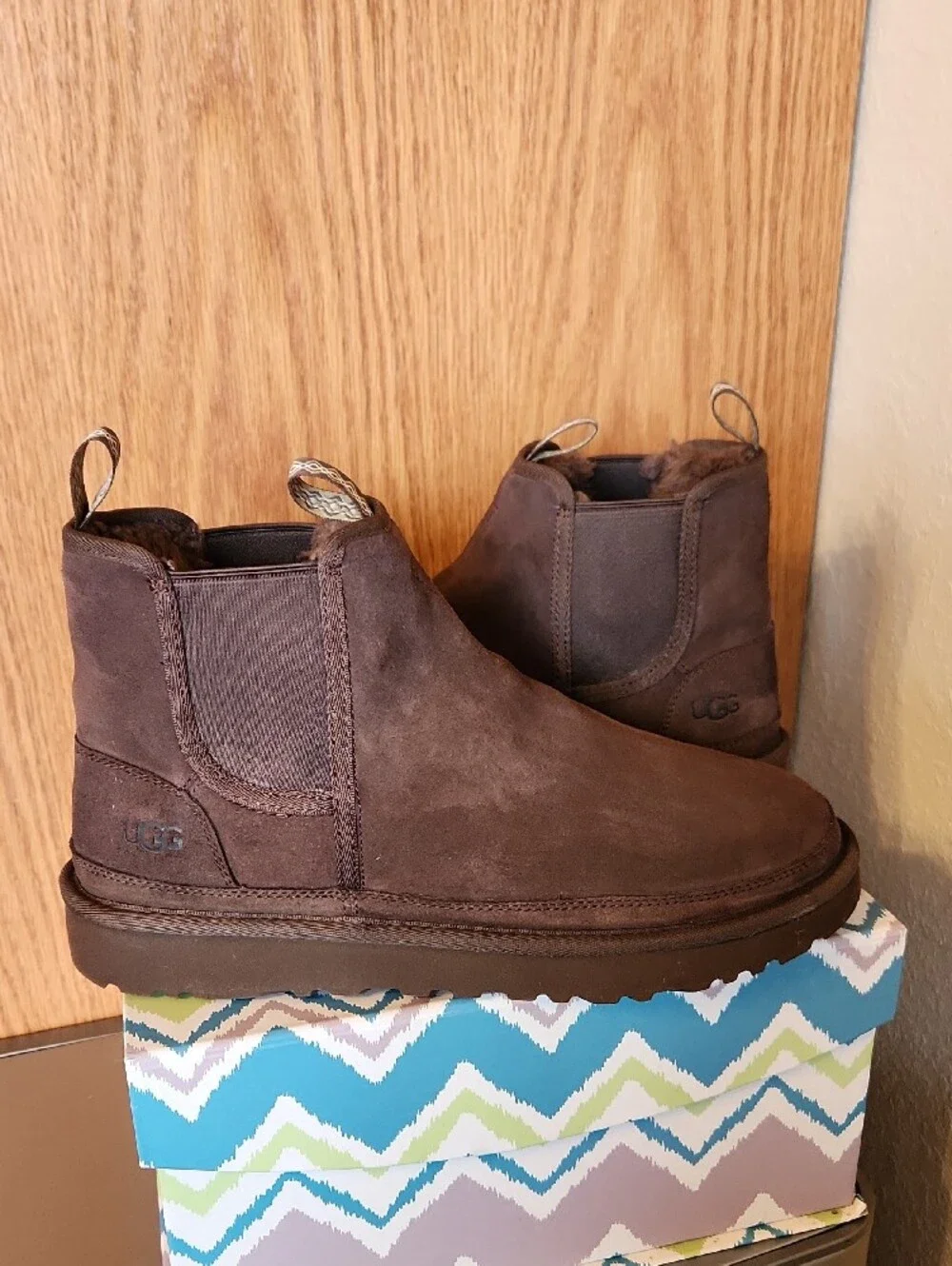 UGG Men's Dark Brown Suede Chukka Boots